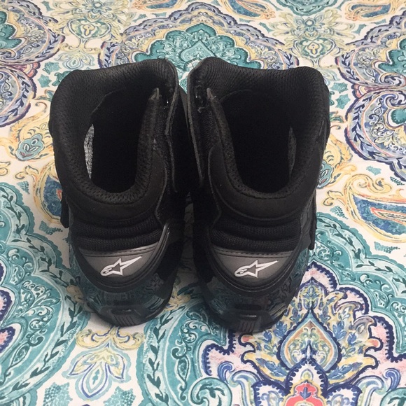 SOLD!!! Fully armored Alpinestar riding shoes - Picture 3 of 6